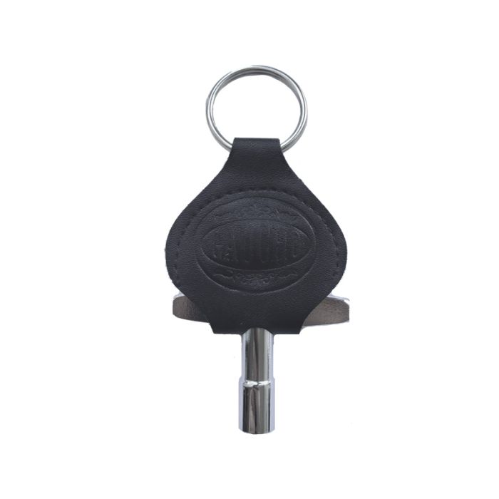 Bungu atslēga ar melnu maciņu